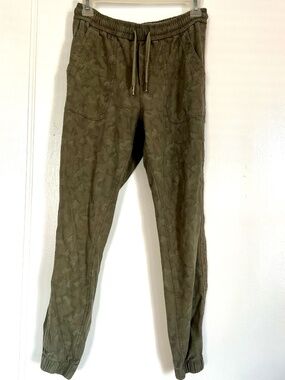 Athleta Camouflage Joggers